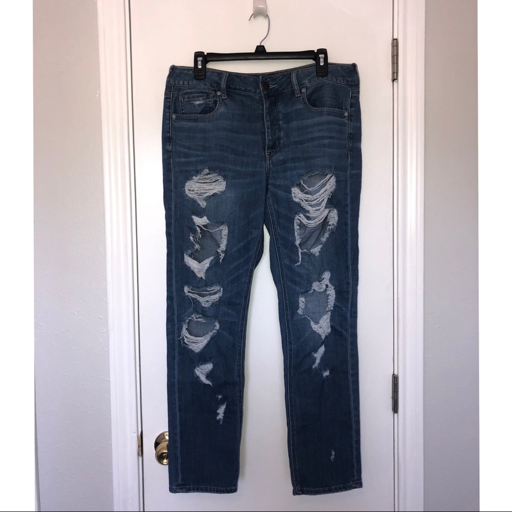 American Eagle Distressed Boyfriend Jeans
